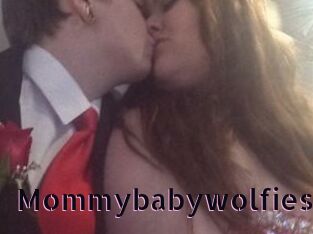 Mommybabywolfies